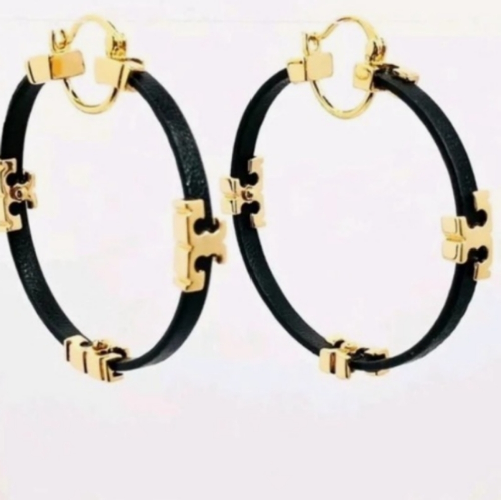 ✨HP✨Tory Burch Black Leather hoops